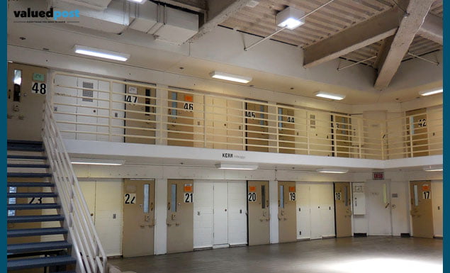 JUVENILE DETENTION CENTER